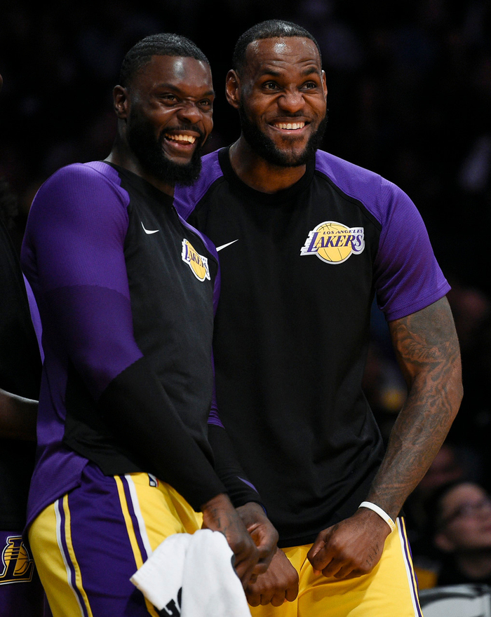 沙巴体育入口-芬森盛赞老詹专注赢球做正确选择|勒布朗·詹姆斯|勒布朗|体育赛事讨论|勒布朗-詹姆斯|洛杉矶湖人队_新浪体育_新浪新闻